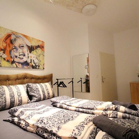 Private Double Bedroom Rf2 Wien Eksteriør billede